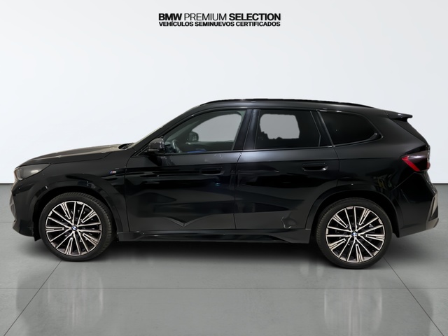 BMW X1 sDrive20i color Negro. Año 2023. 125KW(170CV). Gasolina. En concesionario Automotor Premium Velázquez - Málaga de Málaga