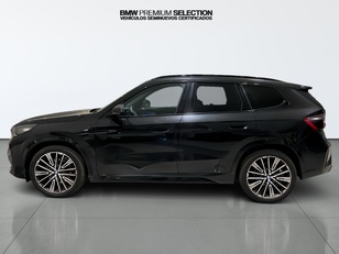 Fotos de BMW X1 sDrive20i color Negro. Año 2023. 125KW(170CV). Gasolina. En concesionario Automotor Premium Velázquez - Málaga de Málaga