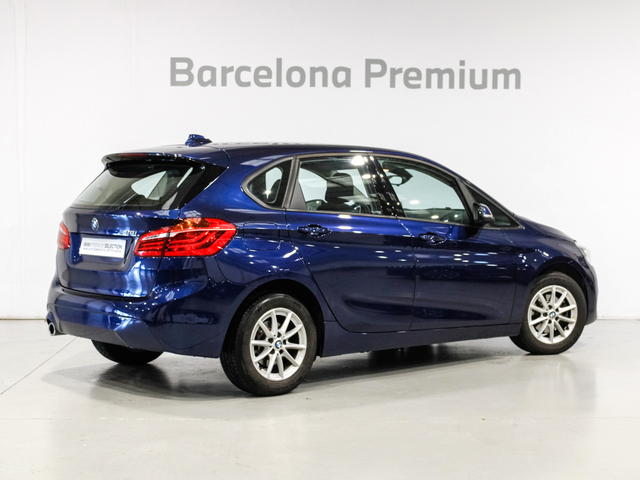 BMW Serie 2 218i Active Tourer color Azul. Año 2020. 103KW(140CV). Gasolina. En concesionario Barcelona Premium -- GRAN VIA de Barcelona