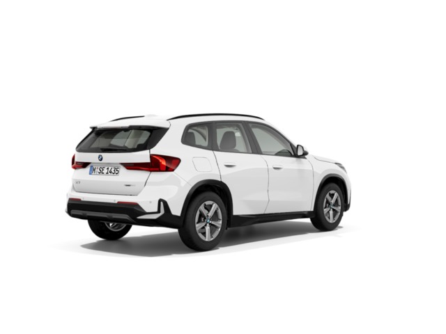 BMW X1 sDrive18i color Blanco. Año 2023. 100KW(136CV). Gasolina. En concesionario Hispamovil Elche de Alicante