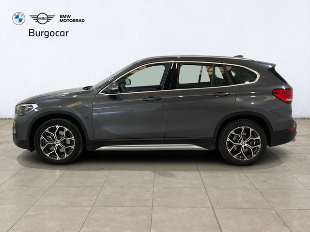 BMW X1 sDrive20i color Gris. Año 2021. 141KW(192CV). Gasolina. En concesionario Burgocar (Bmw y Mini) de Burgos