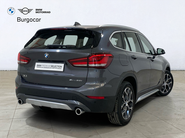 BMW X1 sDrive20i color Gris. Año 2021. 141KW(192CV). Gasolina. En concesionario Burgocar (Bmw y Mini) de Burgos