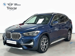 Fotos de BMW X1 sDrive20i color Azul. Año 2021. 141KW(192CV). Gasolina. En concesionario Triocar Gijón (Bmw y Mini) de Asturias