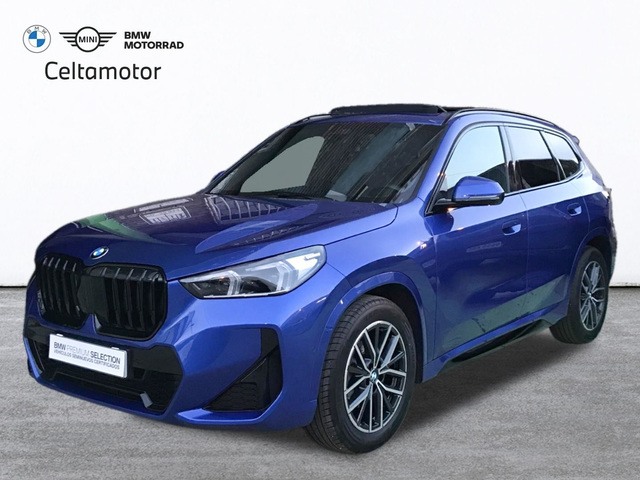 BMW X1 sDrive18d color Azul. Año 2023. 110KW(150CV). Diésel. En concesionario Celtamotor Vigo  de Pontevedra