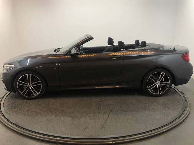 BMW Serie 2 220i Cabrio color Gris. Año 2021. 135KW(184CV). Gasolina. En concesionario Proa Premium Palma de Baleares