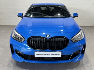 Fotos de BMW Serie 1 118d color Azul. Año 2024. 110KW(150CV). Diésel. En concesionario Motor Munich Cadi - Manresa - VO de Barcelona