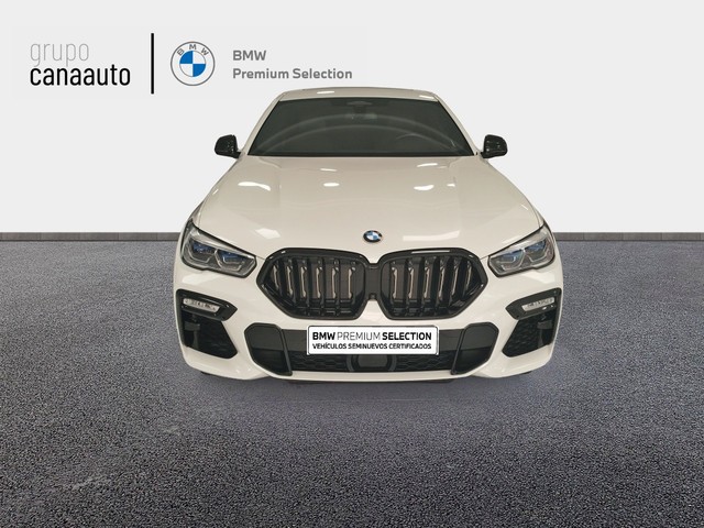 BMW X6 M50i color Blanco. Año 2021. 390KW(530CV). Gasolina. En concesionario LAS CHAFIRAS de Sta. C. Tenerife