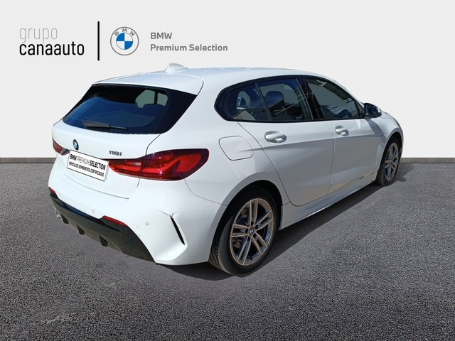 BMW Serie 1 118i color Blanco. Año 2021. 103KW(140CV). Gasolina. En concesionario CANAAUTO - TACO de Sta. C. Tenerife