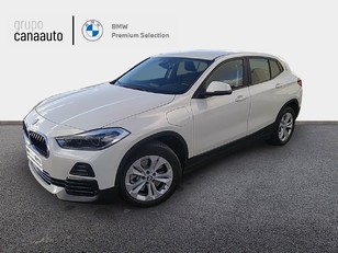 Fotos de BMW X2 xDrive25e color Blanco. Año 2020. 162KW(220CV). Híbrido Electro/Gasolina. En concesionario CANAAUTO - TACO de Sta. C. Tenerife