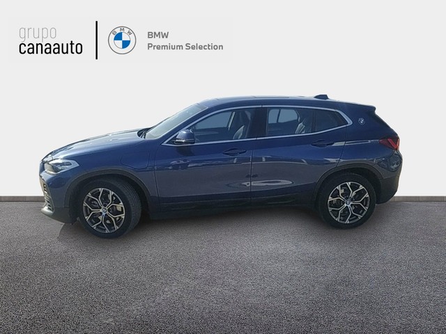 BMW X2 xDrive25e color Azul. Año 2020. 162KW(220CV). Híbrido Electro/Gasolina. En concesionario TACO de Sta. C. Tenerife