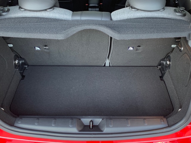 fotoG 19 del MINI MINI 3 Puertas Cooper SE 135 kW (184 CV) 184cv Eléctrico del 2023