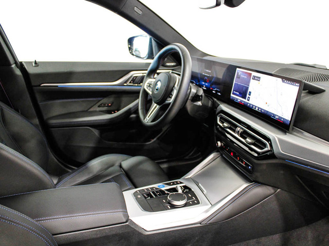 BMW i4 M50 color Negro. Año 2024. 400KW(544CV). Eléctrico. En concesionario Barcelona Premium -- GRAN VIA de Barcelona