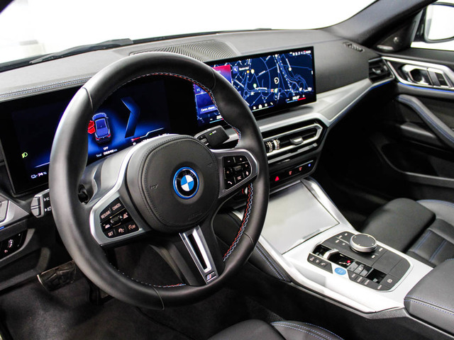 BMW i4 M50 color Negro. Año 2024. 400KW(544CV). Eléctrico. En concesionario Barcelona Premium -- GRAN VIA de Barcelona