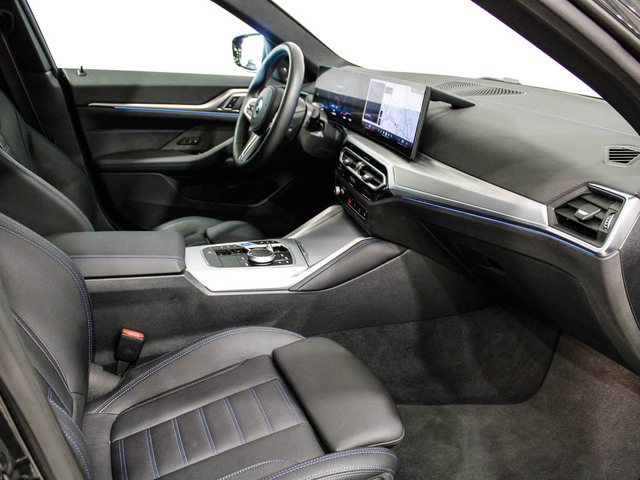 BMW i4 M50 color Negro. Año 2024. 400KW(544CV). Eléctrico. En concesionario Barcelona Premium -- GRAN VIA de Barcelona