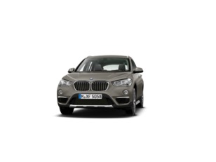 Fotos de BMW X1 sDrive18d color Gris Plata. Año 2019. 110KW(150CV). Diésel. En concesionario ALBAMOCION CIUDAD REAL  de Ciudad Real