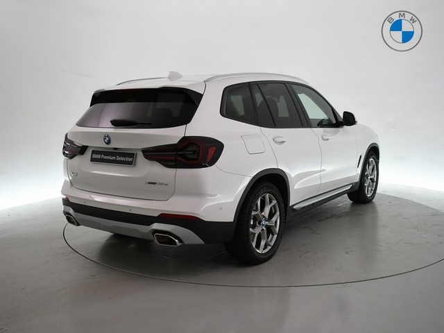 BMW X3 xDrive30e color Blanco. Año 2024. 215KW(292CV). Híbrido Electro/Gasolina. En concesionario BYmyCAR Madrid - Alcalá de Madrid