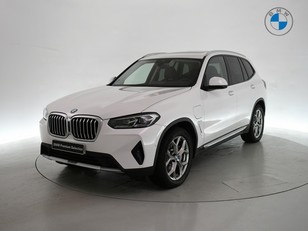 Fotos de BMW X3 xDrive30e color Blanco. Año 2024. 215KW(292CV). Híbrido Electro/Gasolina. En concesionario BYmyCAR Madrid - Alcalá de Madrid