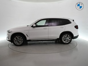 Fotos de BMW X3 xDrive30e color Blanco. Año 2024. 215KW(292CV). Híbrido Electro/Gasolina. En concesionario BYmyCAR Madrid - Alcalá de Madrid