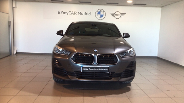 BMW X2 xDrive25e color Gris. Año 2021. 162KW(220CV). Híbrido Electro/Gasolina. En concesionario BYmyCAR Madrid - Alcalá de Madrid