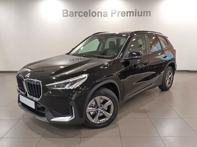 BMW X1 sDrive18d color Negro. Año 2024. 110KW(150CV). Diésel. En concesionario Barcelona Premium -- GRAN VIA de Barcelona