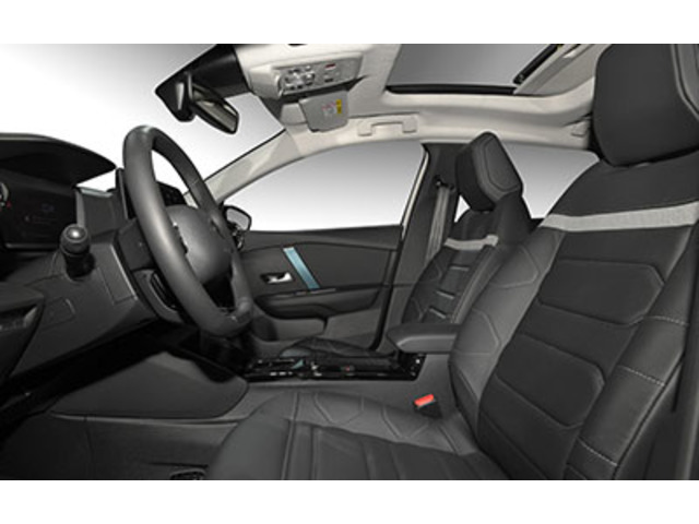 Foto 8 Citroen ë-C4 X 50KWh eléctrico Plus 100 kW (136 CV)