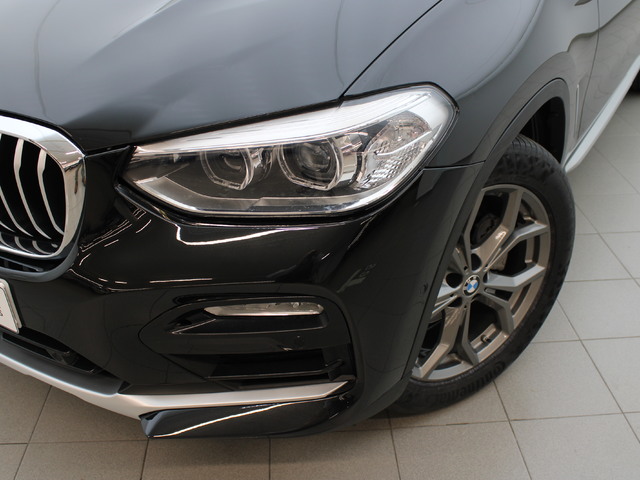 BMW X4 xDrive20d color Negro. Año 2019. 140KW(190CV). Diésel. En concesionario Augusta Aragon S.A. de Zaragoza