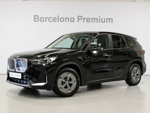 Fotos de BMW iX1 xDrive30 color Negro. Año 2024. 230KW(313CV). Eléctrico. En concesionario Barcelona Premium -- GRAN VIA de Barcelona