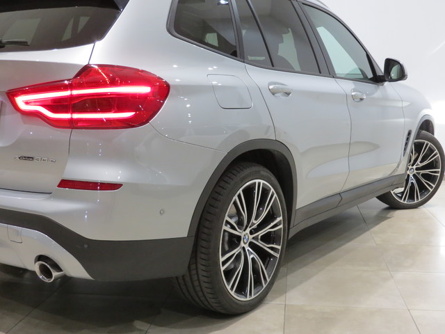 BMW X3 xDrive30e color Gris Plata. Año 2020. 215KW(292CV). Híbrido Electro/Gasolina. En concesionario ALZIRA Automoviles Fersan, S.A. de Valencia