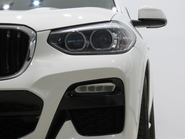 BMW X4 xDrive30i color Blanco. Año 2019. 185KW(252CV). Gasolina. En concesionario GANDIA Automoviles Fersan, S.A. de Valencia