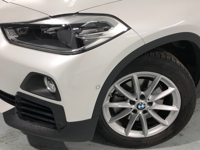 BMW X2 sDrive18d color Blanco. Año 2019. 110KW(150CV). Diésel. En concesionario Auto Premier, S.A. - MADRID de Madrid