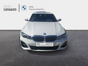 Fotos de BMW Serie 3 320e color Blanco. Año 2021. 150KW(204CV). Híbrido Electro/Gasolina. En concesionario TACO de Sta. C. Tenerife