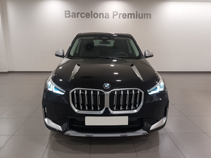 Fotos de BMW X1 sDrive18d color Negro. Año 2024. 110KW(150CV). Diésel. En concesionario Barcelona Premium -- GRAN VIA de Barcelona