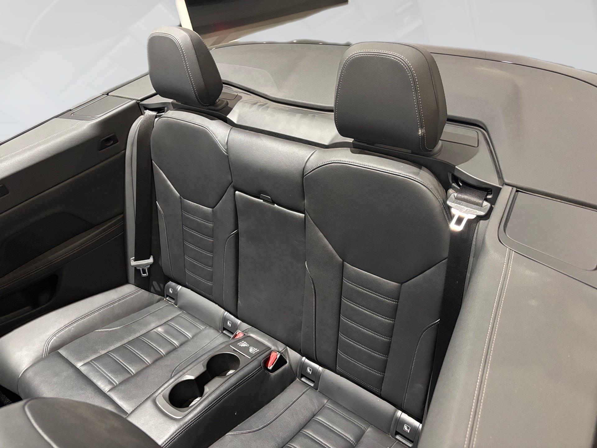 BMW Serie 4 420d Cabrio color Gris. Año 2024. 140KW(190CV). Diésel. En concesionario Automotor Premium Velázquez - Málaga de Málaga