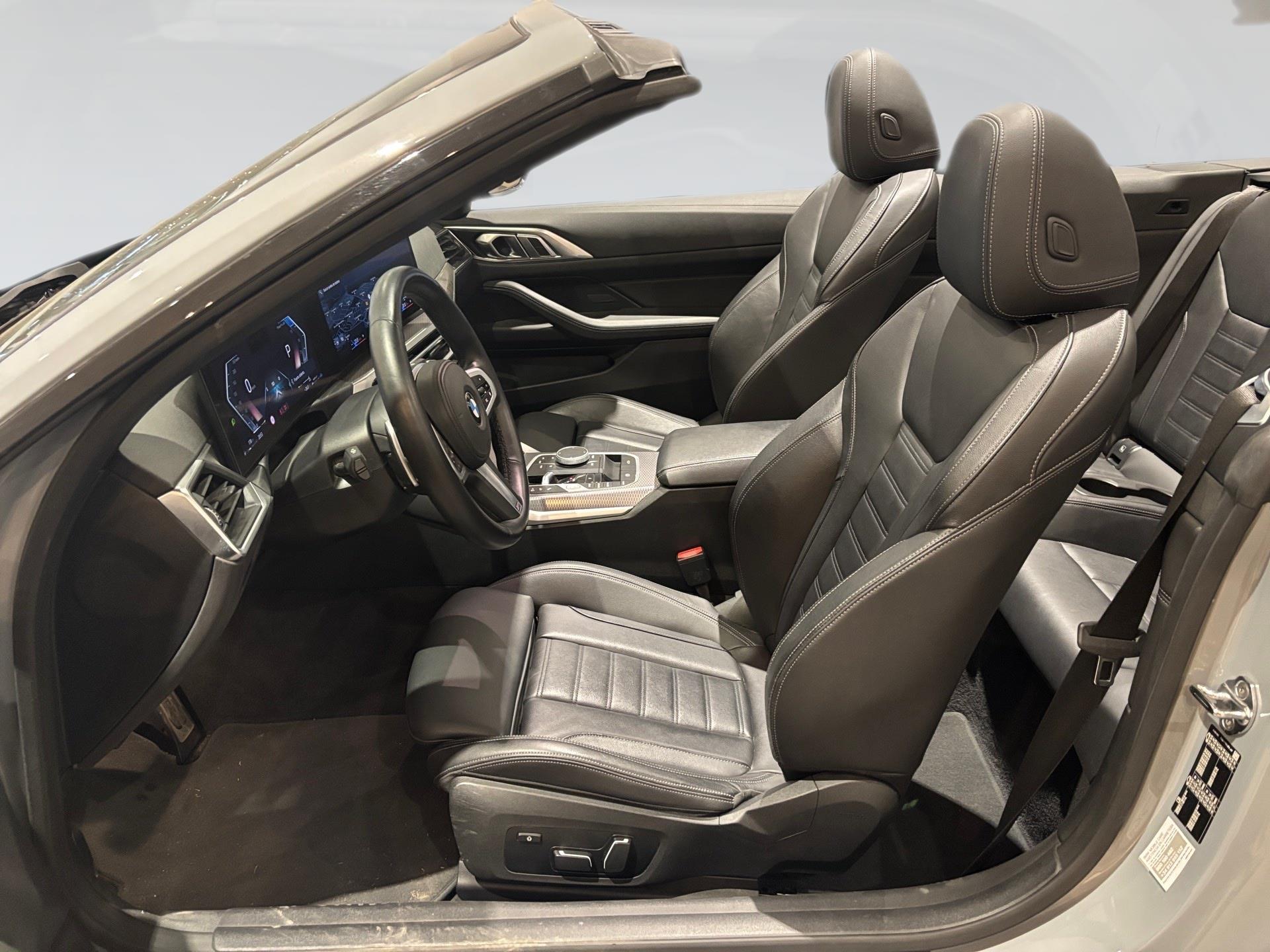 BMW Serie 4 420d Cabrio color Gris. Año 2024. 140KW(190CV). Diésel. En concesionario Automotor Premium Velázquez - Málaga de Málaga