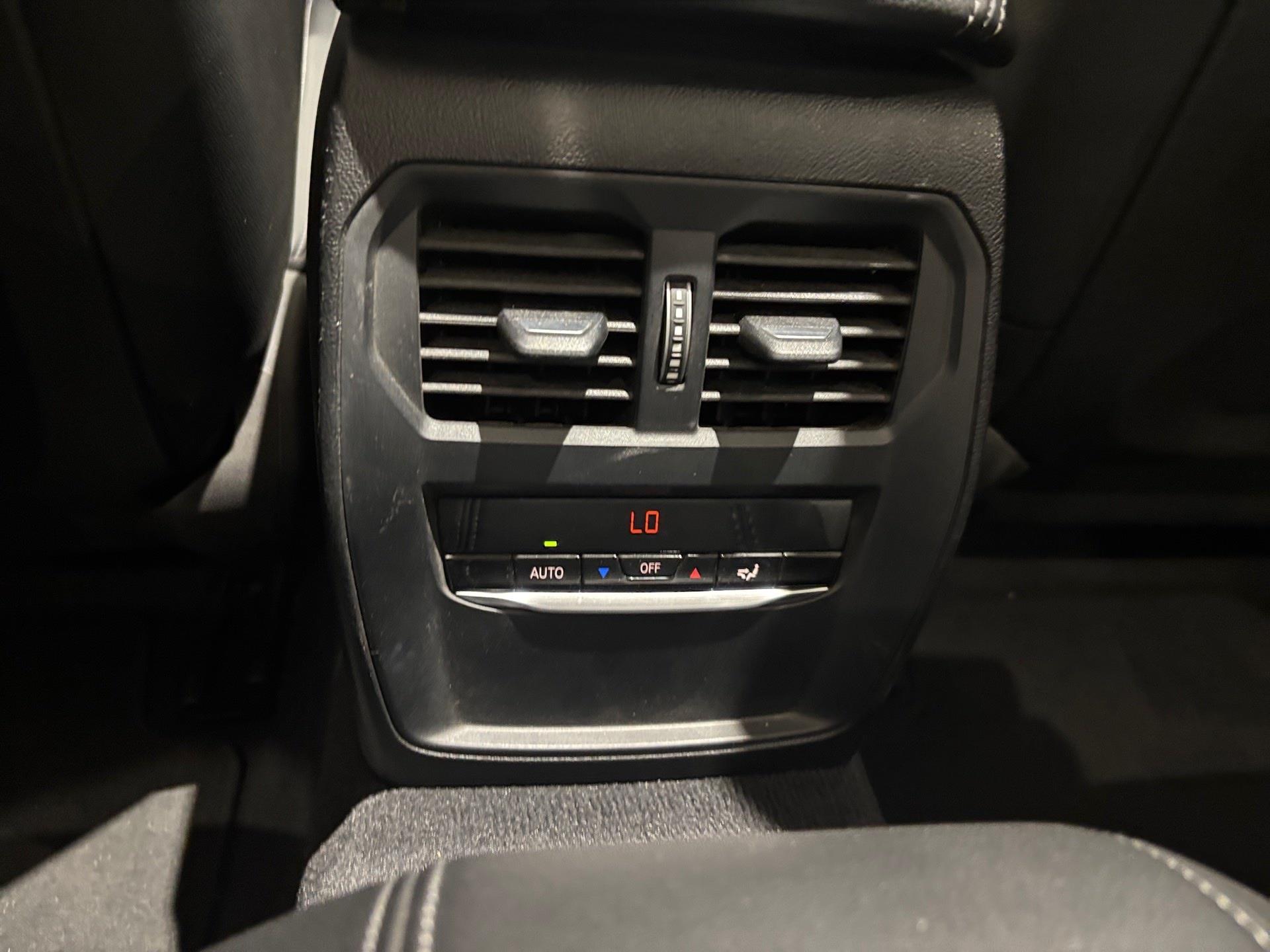 BMW Serie 4 420d Cabrio color Gris. Año 2024. 140KW(190CV). Diésel. En concesionario Automotor Premium Velázquez - Málaga de Málaga