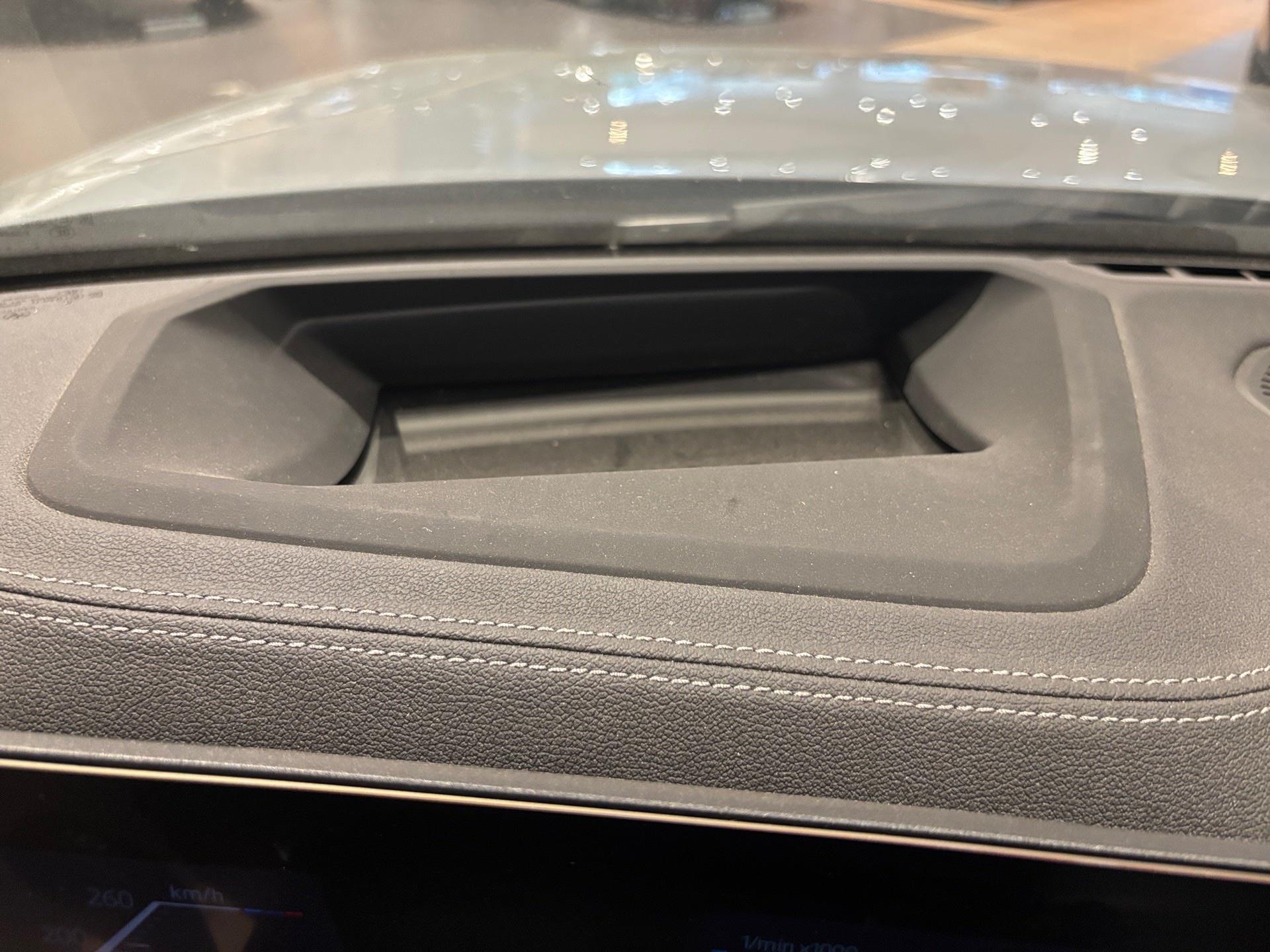 BMW Serie 4 420d Cabrio color Gris. Año 2024. 140KW(190CV). Diésel. En concesionario Automotor Premium Velázquez - Málaga de Málaga