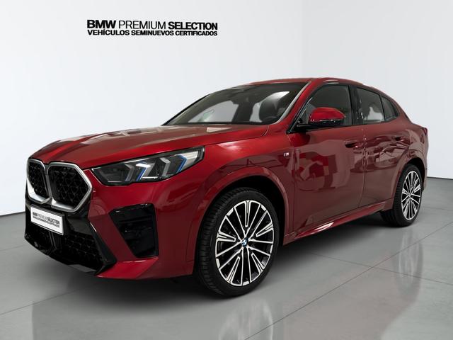 BMW X2 sDrive20i color Rojo. Año 2024. 125KW(170CV). Gasolina. En concesionario Automotor Premium Viso - Málaga de Málaga