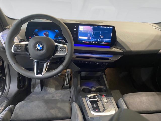 BMW Serie 1 120d color Negro. Año 2024. 120KW(163CV). Diésel. En concesionario Automotor Costa, S.L.U. de Almería