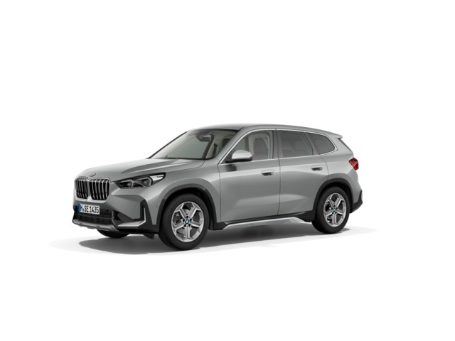 BMW X1 sDrive18d color Gris Plata. Año 2024. 110KW(150CV). Diésel. En concesionario ALBAMOCION CIUDAD REAL  de Ciudad Real