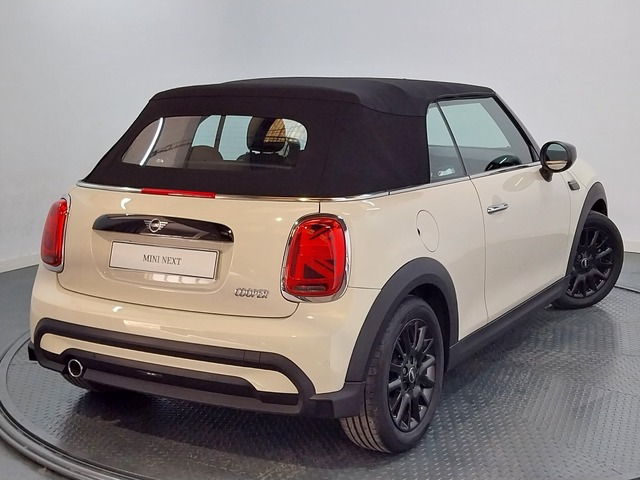 fotoG 3 del MINI MINI Cabrio Cooper 100 kW (136 CV) 136cv Gasolina del 2022 en Baleares