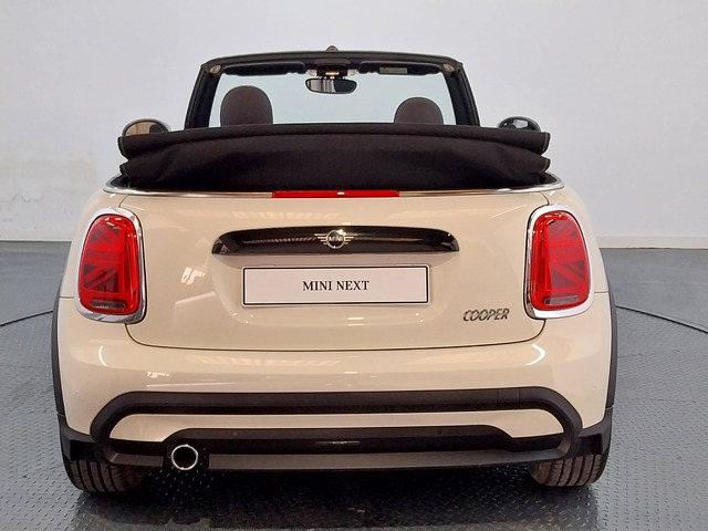 fotoG 4 del MINI MINI Cabrio Cooper 100 kW (136 CV) 136cv Gasolina del 2022 en Baleares