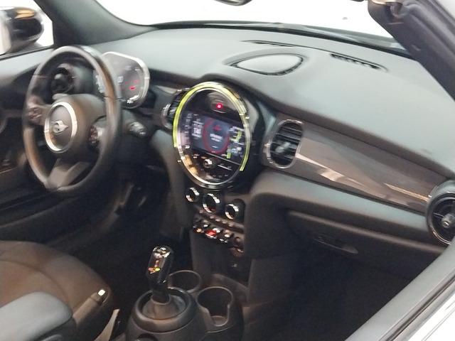 fotoG 7 del MINI MINI Cabrio Cooper 100 kW (136 CV) 136cv Gasolina del 2022 en Baleares