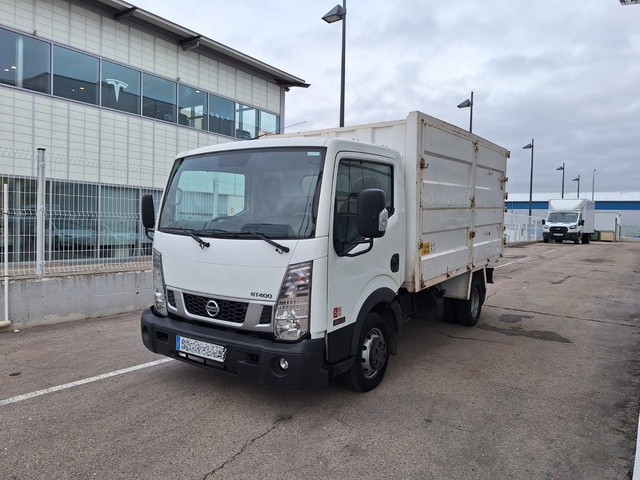 Nissan NT400 35.13/2 Básico Caja Volquete de segunda mano