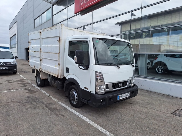 Nissan NT400 35.13/2 Básico Caja Volquete 96 kW (130 CV)