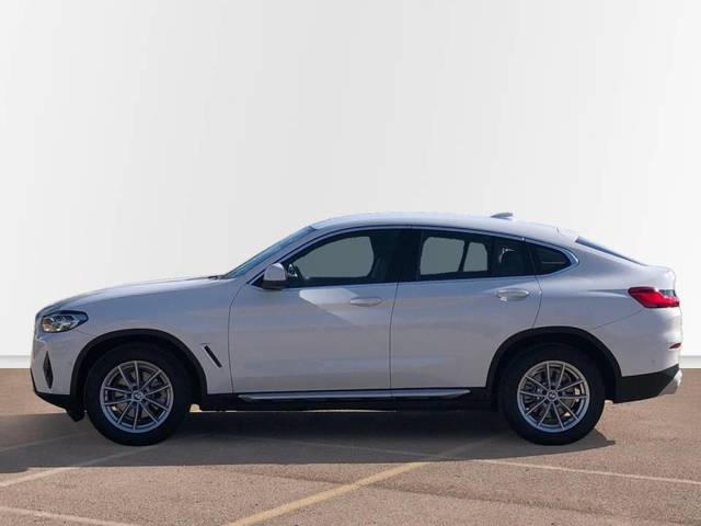 BMW X4 xDrive20d color Blanco. Año 2022. 140KW(190CV). Diésel. En concesionario Proa Premium Palma de Baleares