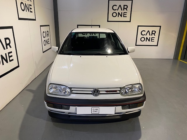 Volkswagen Golf GTI 2.0 84 kW (115 CV)