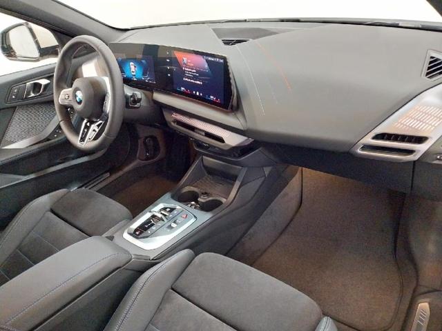 BMW Serie 1 118d color Blanco. Año 2024. 110KW(150CV). Diésel. En concesionario Proa Premium Palma de Illes Balears