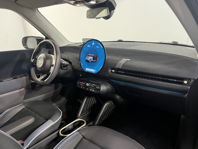 fotoG 7 del MINI MINI 3 Puertas Cooper E 135 kW (184 CV) 184cv Eléctrico del 2024 en Huelva