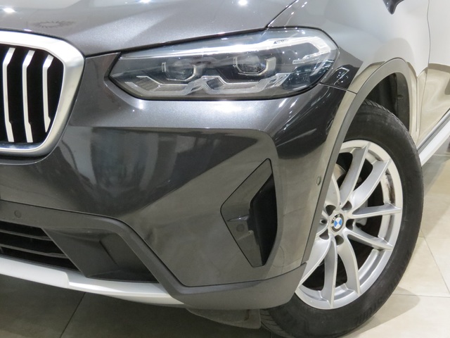 BMW X3 xDrive20d color Gris. Año 2021. 140KW(190CV). Diésel. En concesionario SAN JUAN Automoviles Fersan S.A. de Alicante