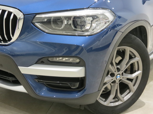 BMW X3 xDrive20d color Azul. Año 2020. 140KW(190CV). Diésel. En concesionario GANDIA Automoviles Fersan, S.A. de Valencia